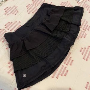 RARE- Lululemon Ruffled Tennis Skirt